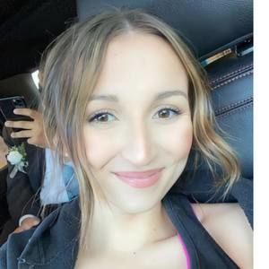 Meet your Posher, Madilyn